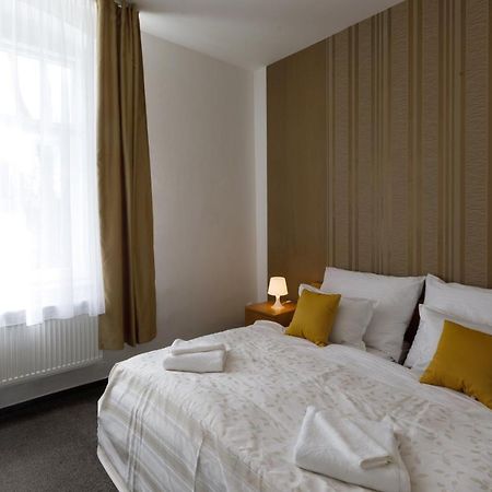 Litvan Sunset Apartments チェスケー・ブジェヨヴィツェ エクステリア 写真